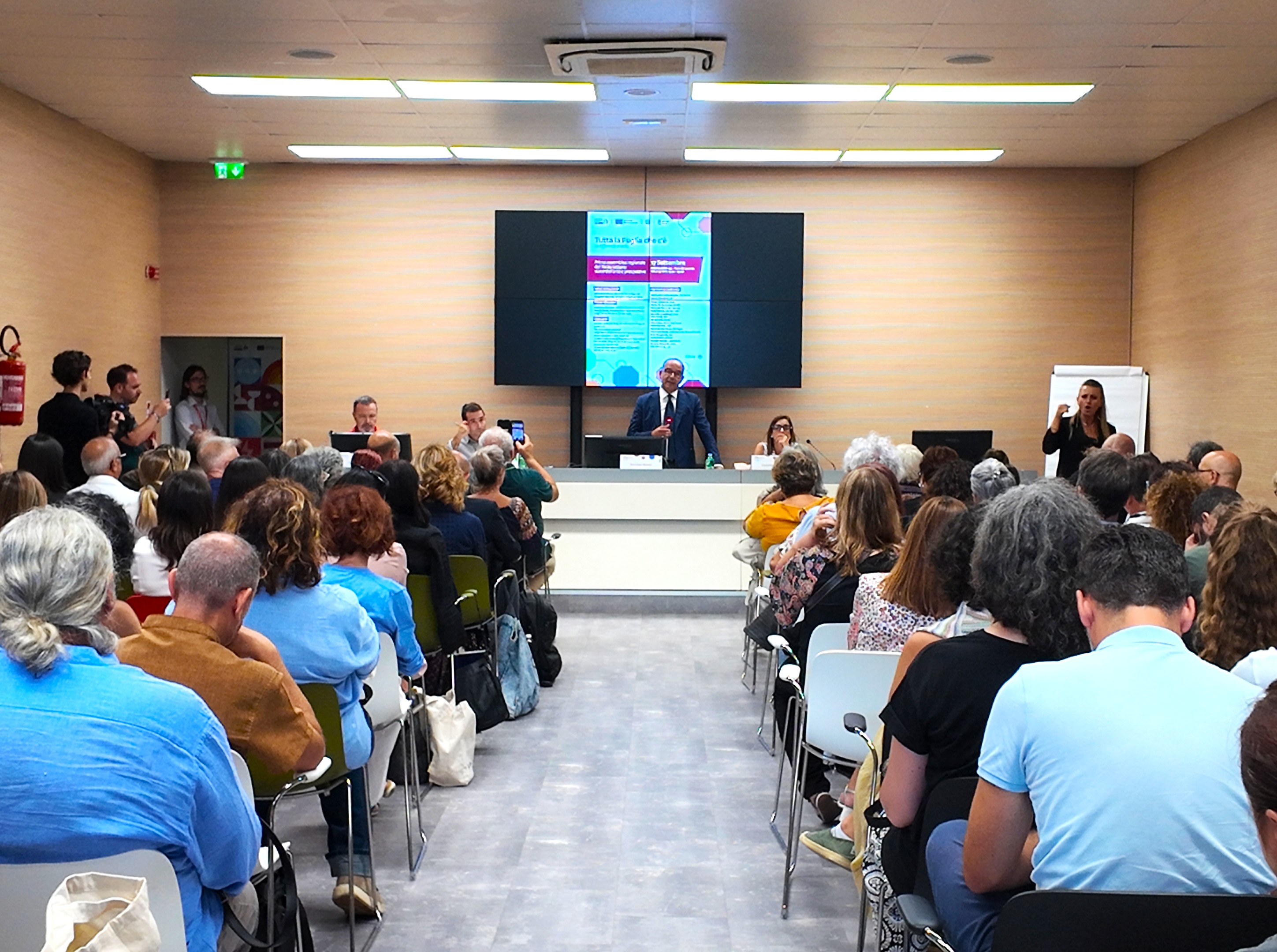 Galleria Il Welfare pugliese si racconta: bilancio dei quattro incontri pubblici alla Fiera del Levante 2025 - Diapositiva 3 di 14