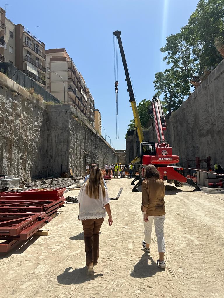 Galleria Trasporti, l’assessore Maurodinoia visita i cantieri di Ferrotramviaria ad Andria - Diapositiva 3 di 5