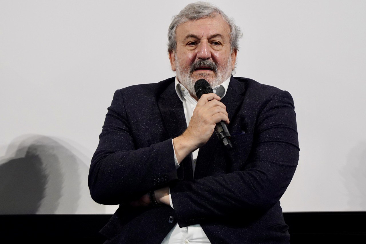 Galleria EMILIANO ALL’ANTEPRIMA DEL DOCUFILM “LA MAFIA HA PAURA - STORIA DI UN SUD CHE PUÒ VINCERE”: “PER COSTRUIRE L’ANTIMAFIA SOCIALE SERVE MANTENERE LA MEMORIA, STUDIARE E DIFENDERSI TUTTI INSIEME” - Diapositiva 4 di 7