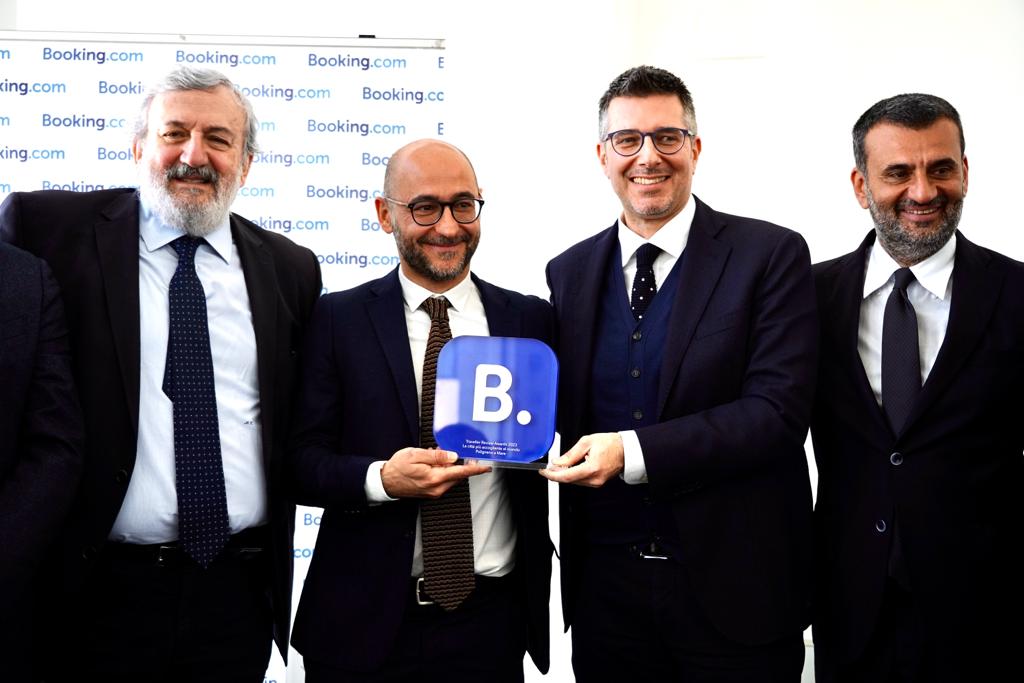 Galleria Booking.com premia Polignano a Mare quale città più accogliente al mondo: la speciale cerimonia dedicata ai Traveller Review Awards 2023 - Diapositiva 11 di 18