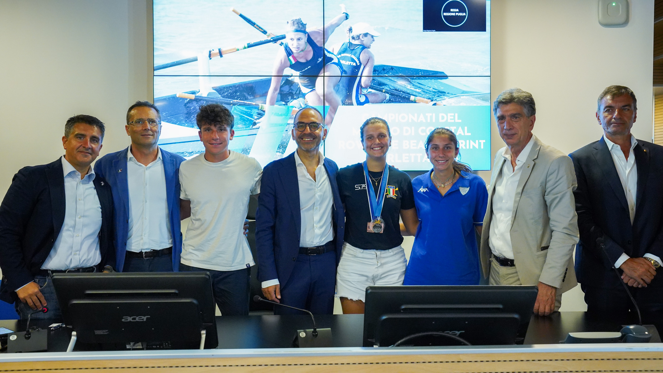 Galleria Mondiali di Coastal Rowing e Beach Sprint 2023 a Barletta,  svelato il logo della manifestazione - Diapositiva 1 di 13