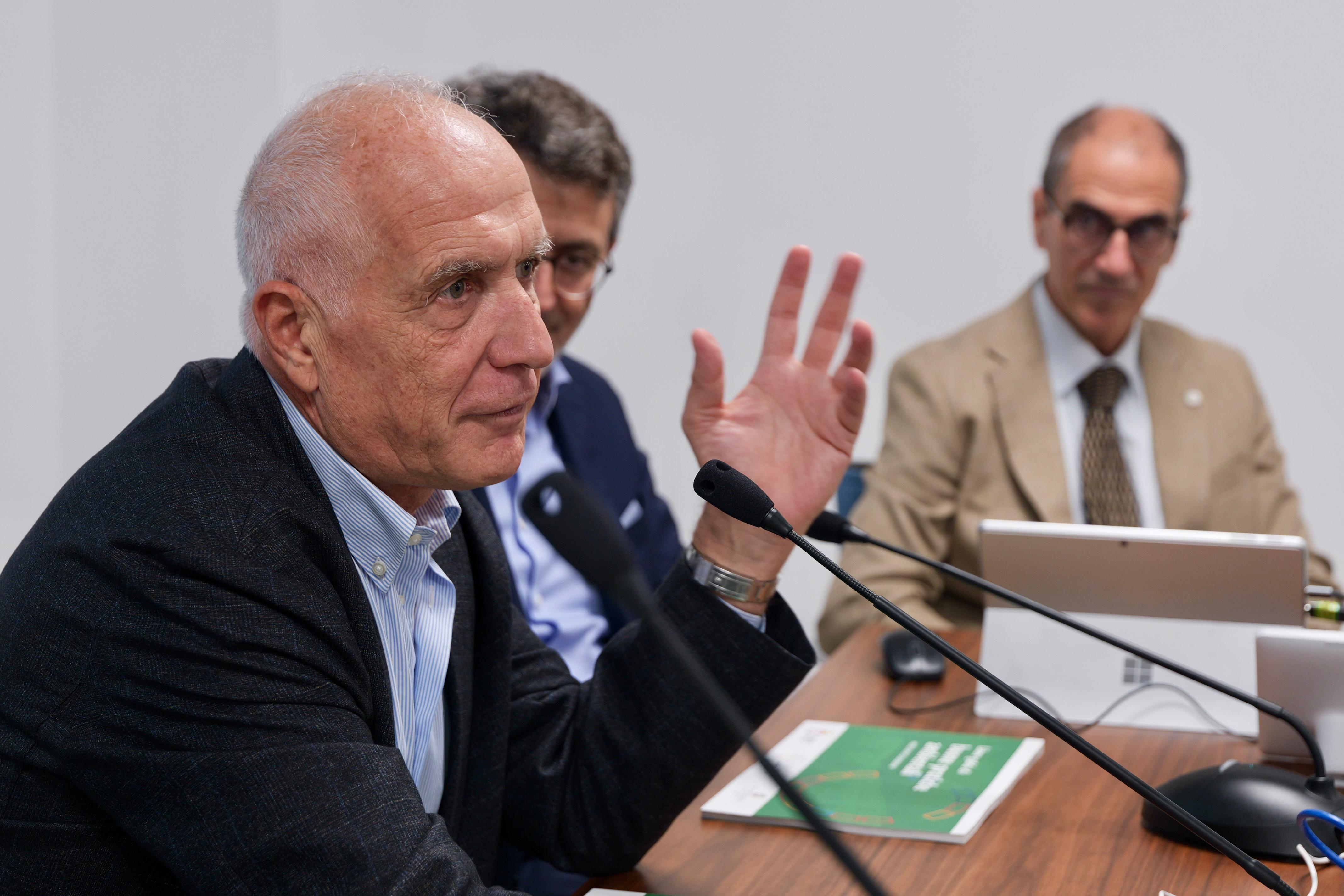 Galleria Sostenibilità ambientale negli uffici giudiziari, presentati i risultati dell’accordo tra Procura della Repubblica di Trani, Regione Puglia e Politecnico di Bari - Diapositiva 8 di 11