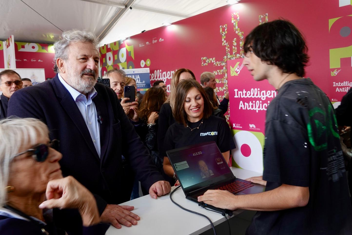 Galleria Il presidente Emiliano in visita al Villaggio Delle Regioni - Diapositiva 10 di 10