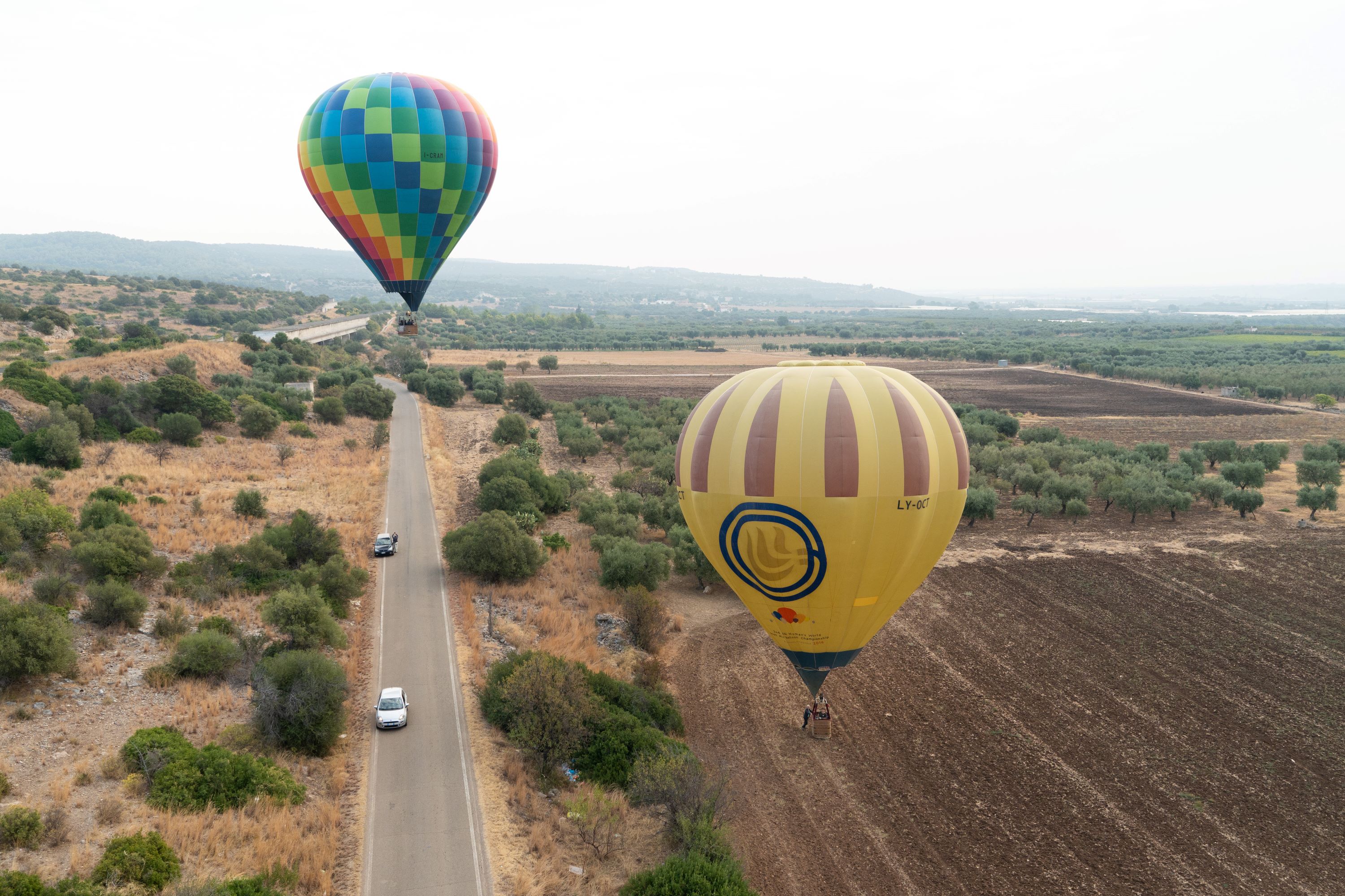 Galleria Nella Terra delle Gravine ritorna il “Canyon Balloon Festival”. Dal 4 al 6 ottobre 2024 le mongolfiere da tutta Europa coloreranno i cieli pugliesi - Diapositiva 3 di 5