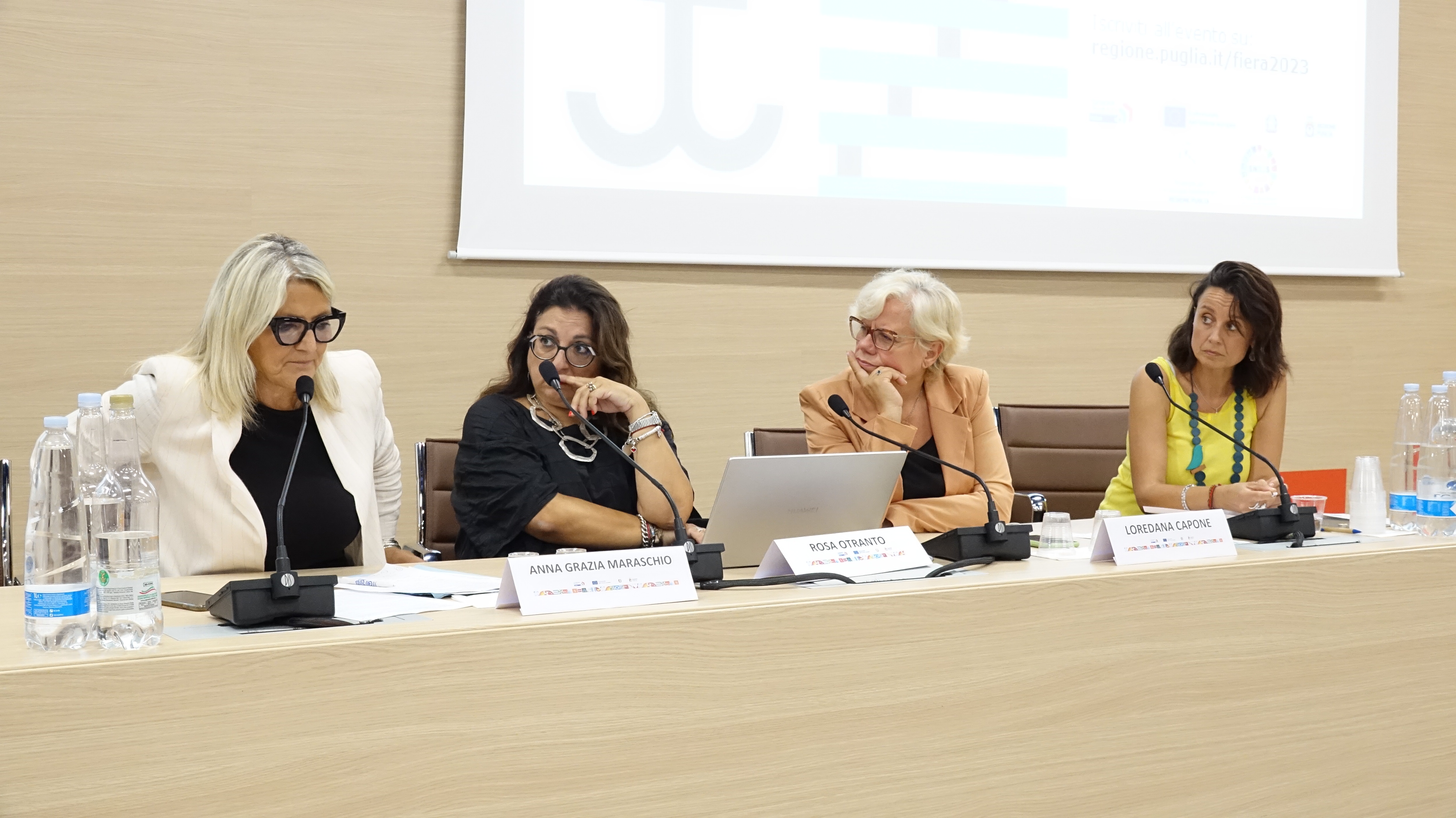 Galleria FDL 2023. Maraschio e Capone all’incontro su Sviluppo sostenibile ed educazione alla cittadinanza globale - Diapositiva 2 di 4