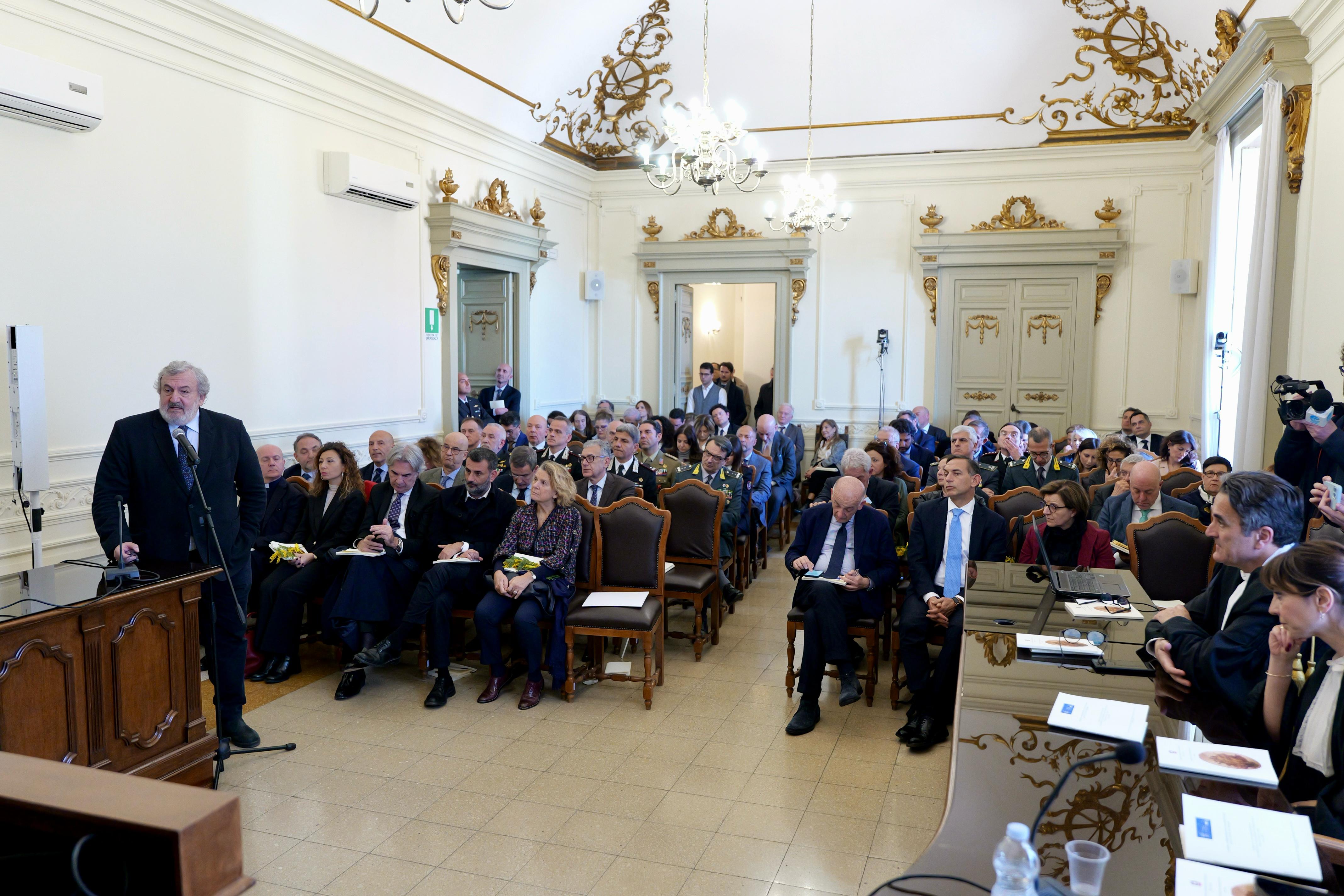 Galleria Il presidente Emiliano alla cerimonia di inaugurazione dell’anno giudiziario del Tar Puglia: “Una giornata importante per la Regione” - Diapositiva 12 di 13