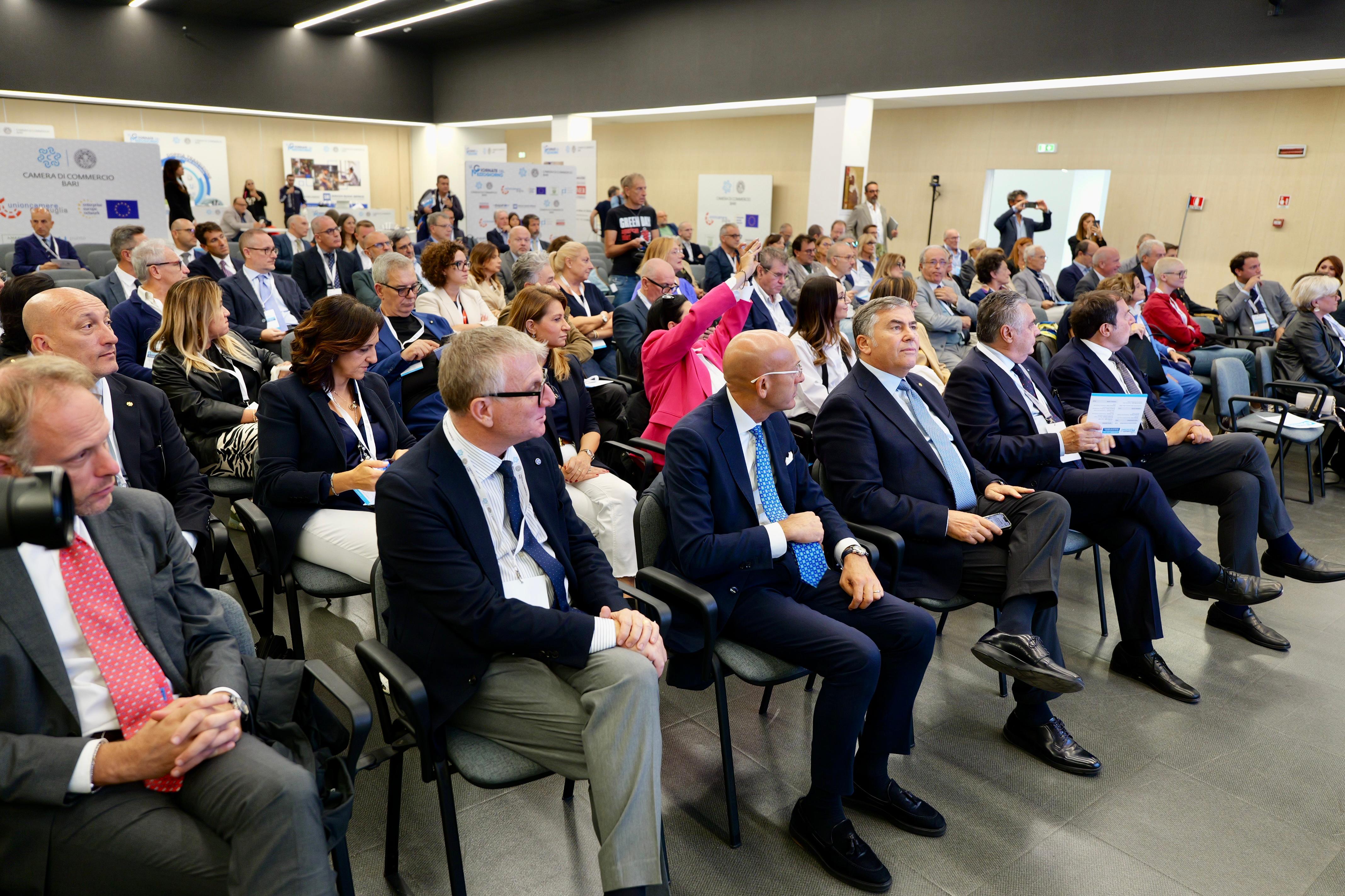 Galleria PNRR e ZES al centro della prima Giornata del Mezzogiorno in Fiera del Levante - Diapositiva 2 di 4