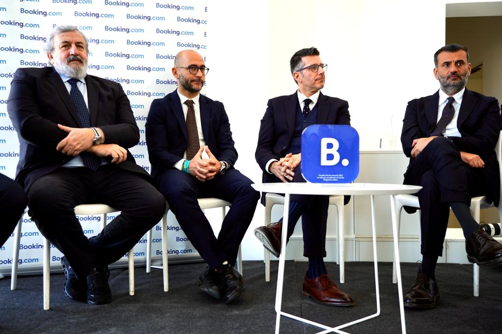 Galleria Booking.com premia Polignano a Mare quale città più accogliente al mondo: la speciale cerimonia dedicata ai Traveller Review Awards 2023 - Diapositiva 6 di 18