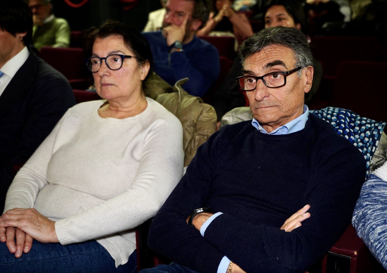 Galleria EMILIANO ALL’ANTEPRIMA DEL DOCUFILM “LA MAFIA HA PAURA - STORIA DI UN SUD CHE PUÒ VINCERE”: “PER COSTRUIRE L’ANTIMAFIA SOCIALE SERVE MANTENERE LA MEMORIA, STUDIARE E DIFENDERSI TUTTI INSIEME” - Diapositiva 2 di 7