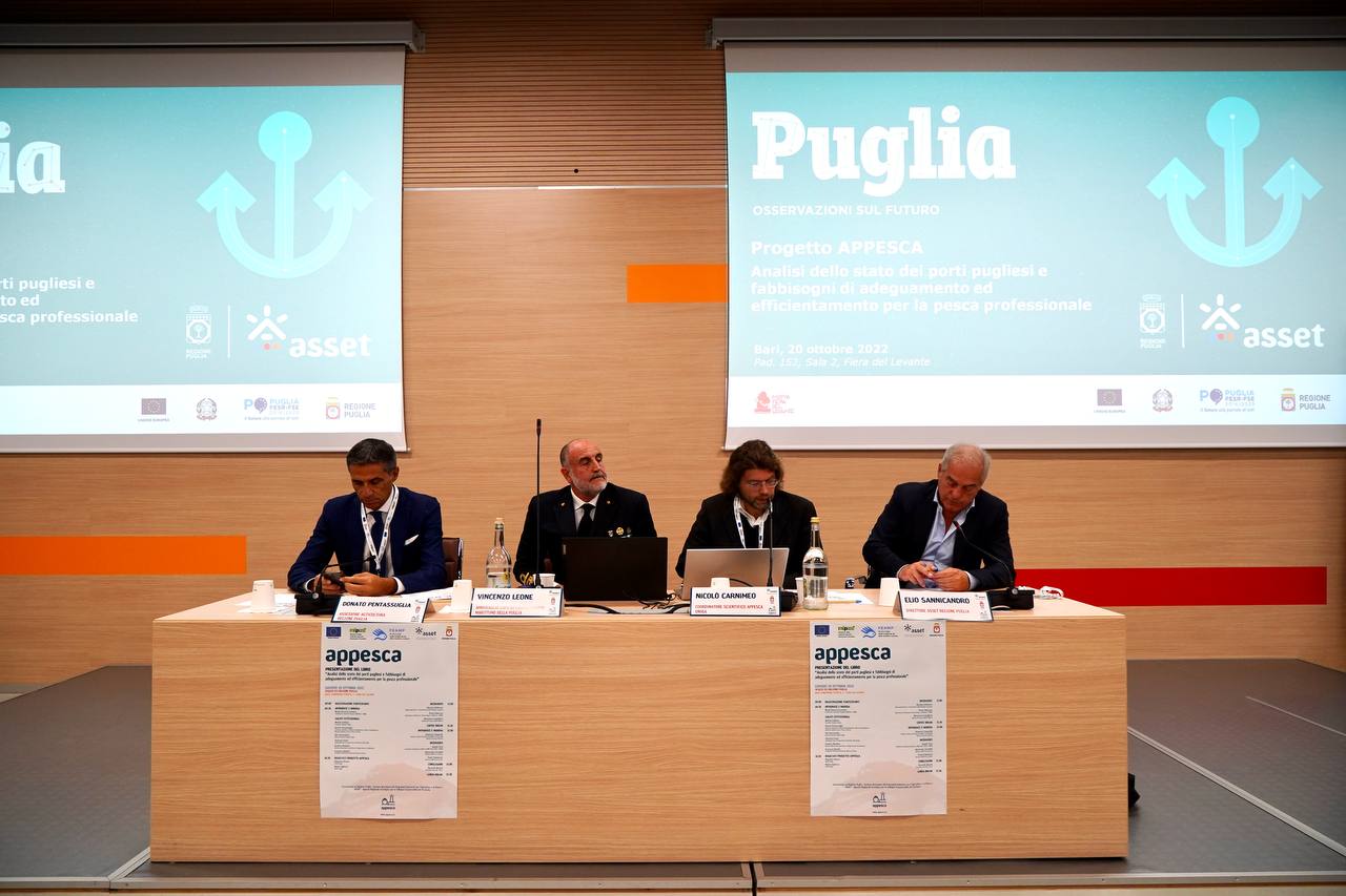 Galleria FdL 22. APPESCA: presentato lo studio di 42 siti portuali di Puglia per costruire strategie di sviluppo dell’economia del mare e della pesca - Diapositiva 1 di 10