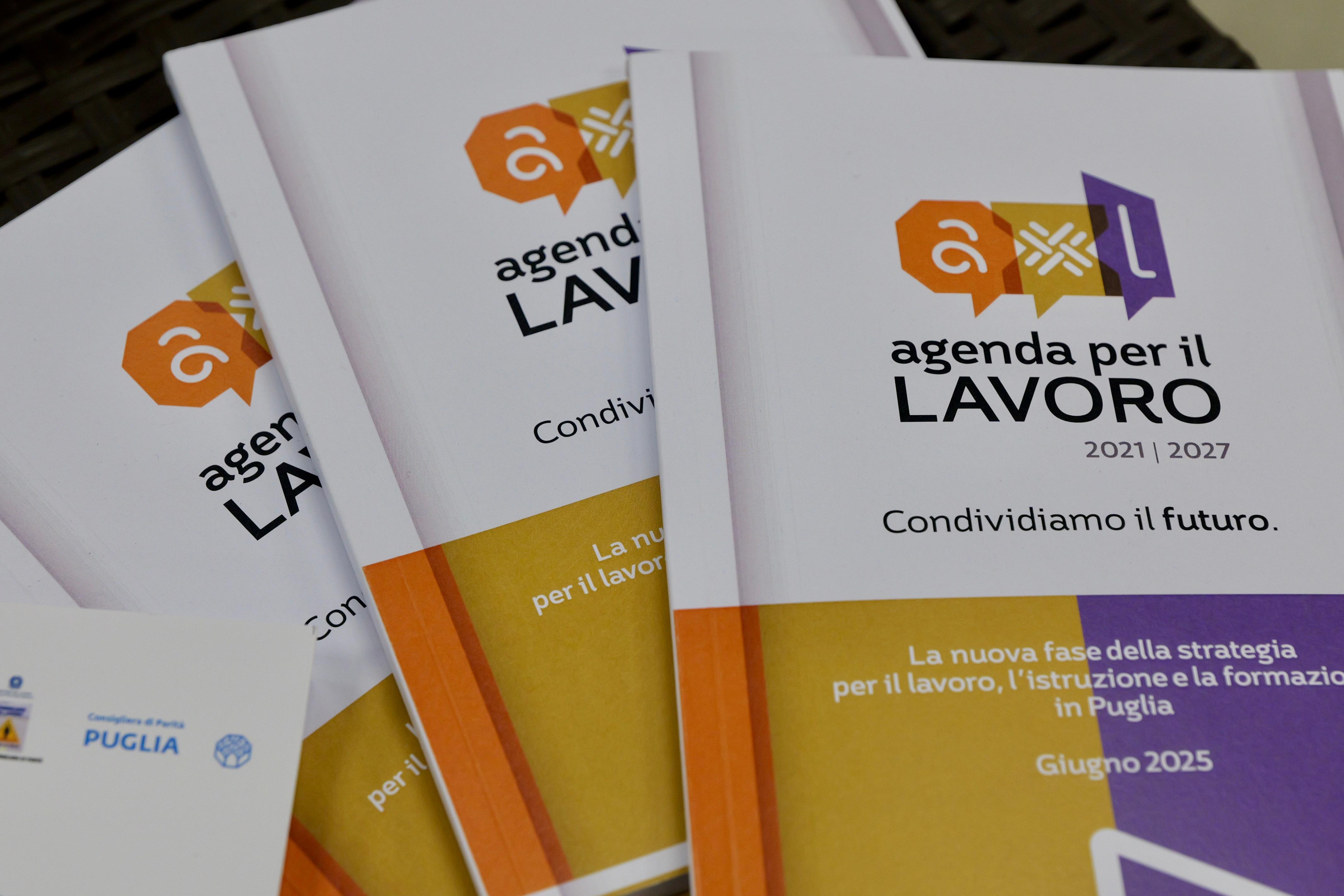 Galleria Misura regionale “Connessioni - Women FOR Puglia (Puglia donna rigenera)”: creare un network qualificato per sostenere l’occupazione femminile - Diapositiva 3 di 9