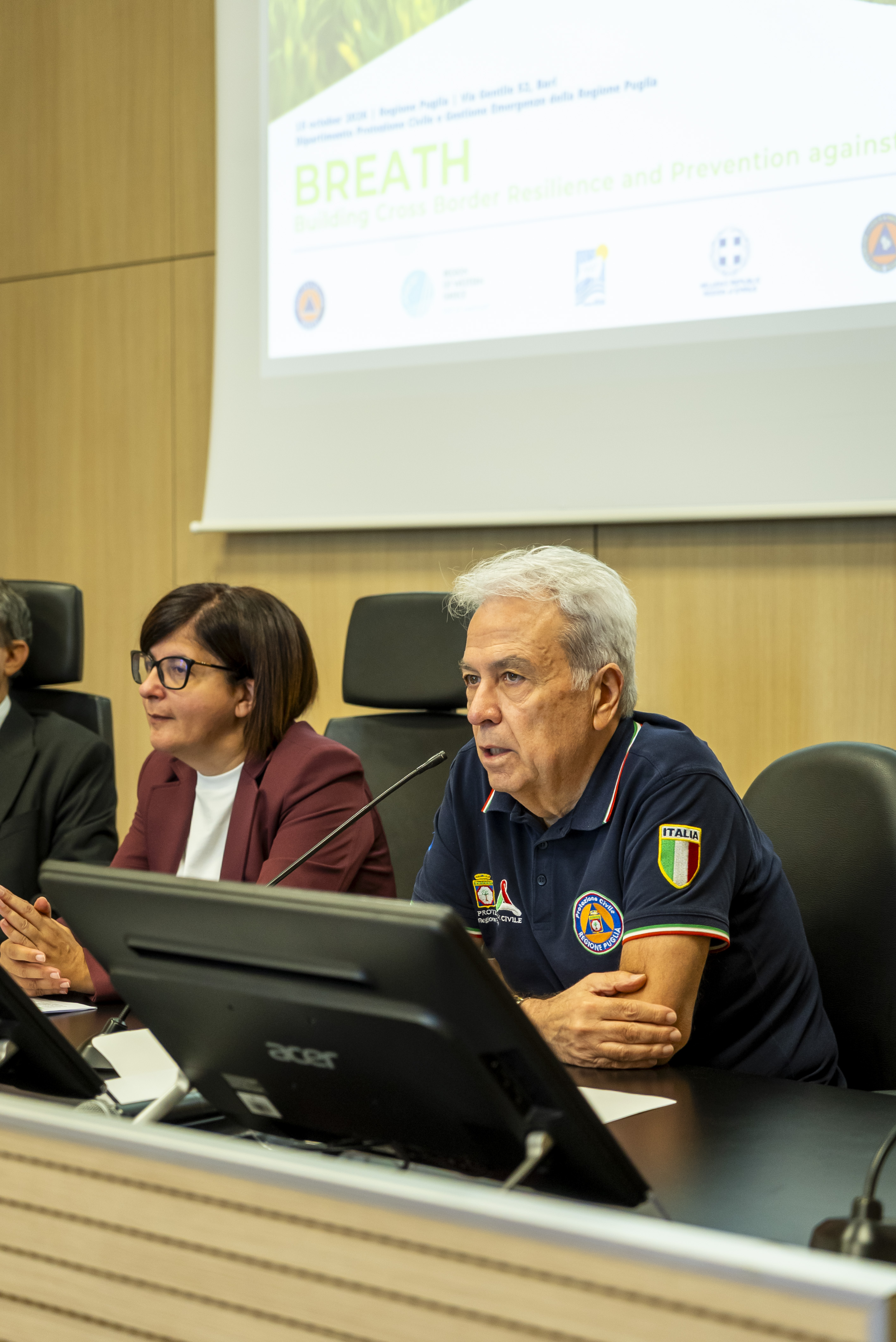 Gallery Presentato a Bari il progetto strategico BREATH: Grecia e Italia rafforzano la cooperazione transfrontaliera per la prevenzione dei rischi naturali, la protezione civile e la resilienza delle comunità - Slide 5 of 7